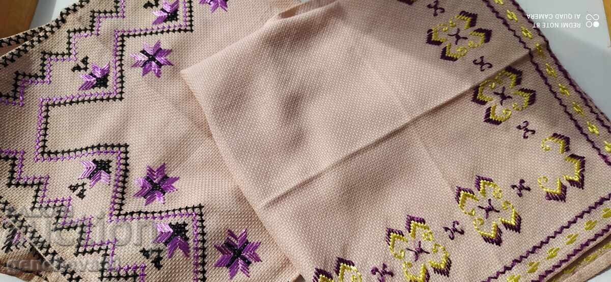 Delivery of Hand embroidered plaids Delivery of Hand embroidered plaids