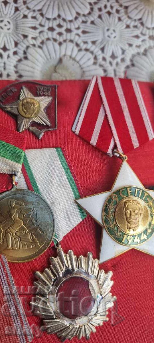 Delivery of Medals. Orders. Badges.