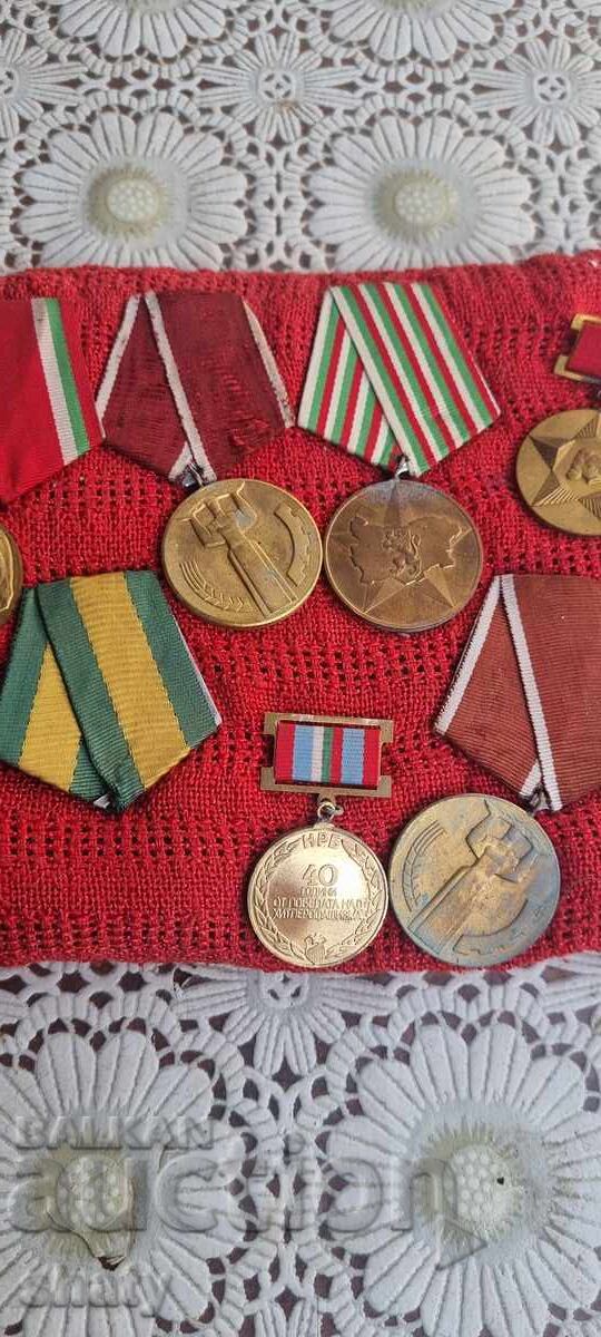 Παράδοση Μετάλλια. Παραγγελίες. Σήματα. Παράδοση Μετάλλια. Παραγγελίες. Σήματα.