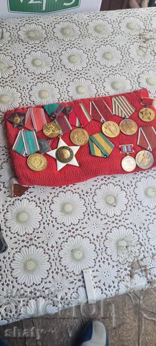 Μετάλλια. Παραγγελίες. Σήματα. Μετάλλια. Παραγγελίες. Σήματα.