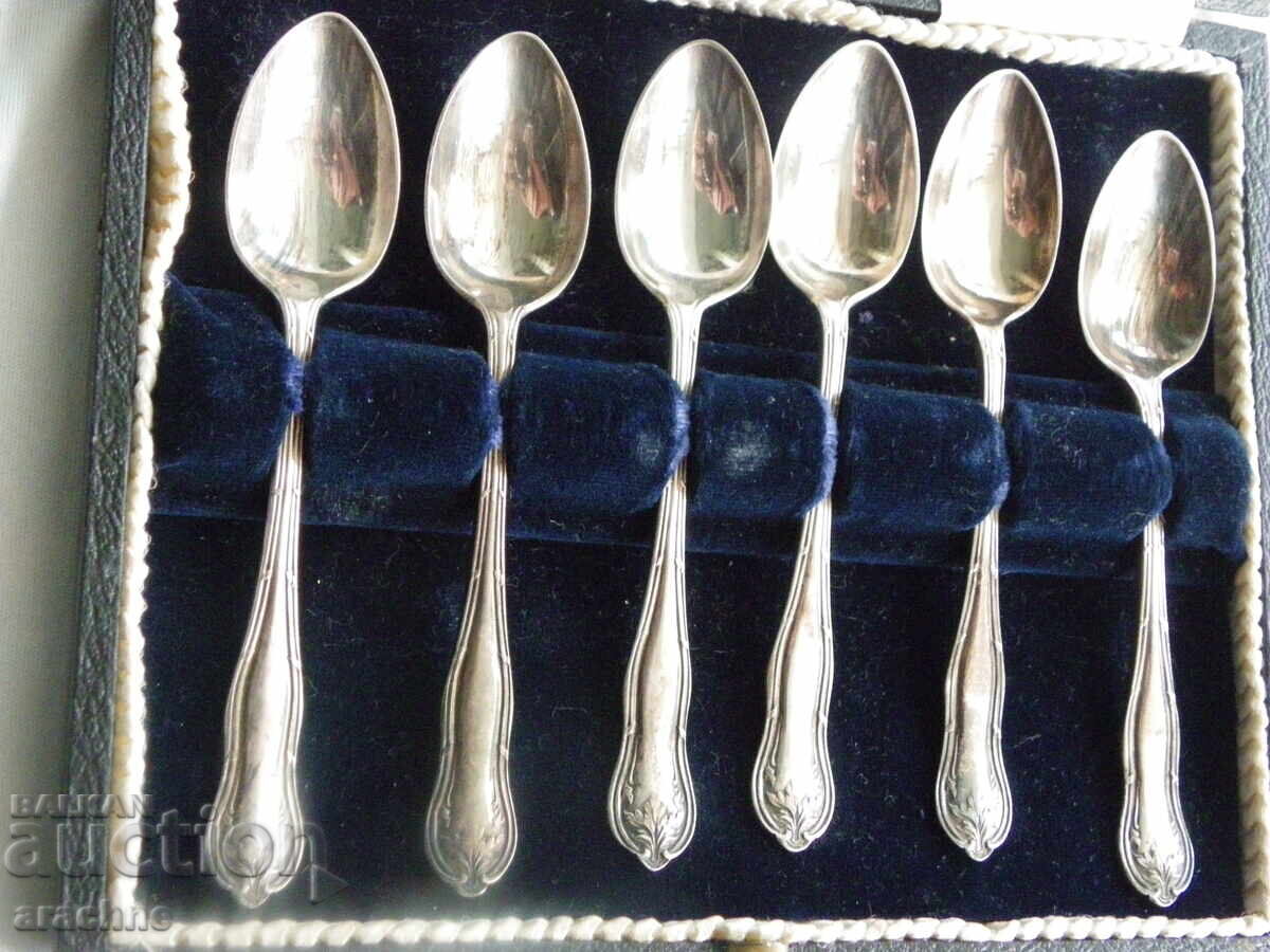 Antique spoons by Harrison Fisher & Co, 1910s. - 6 Antique spoons by Harrison Fisher & Co, 1910s. - 6