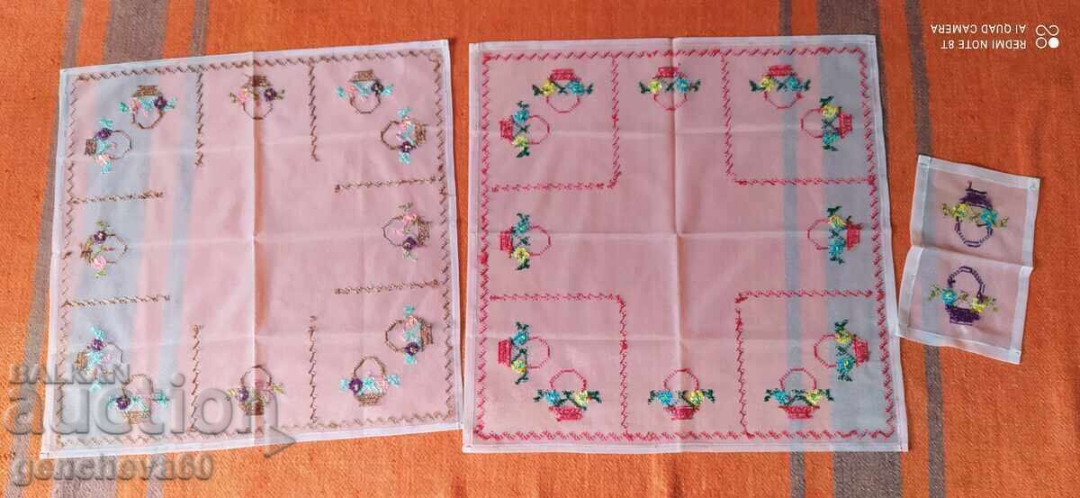 Auction Two squares of hand embroidery, tulle, "Baskets" Auction Two squares of hand embroidery, tulle, "Baskets"