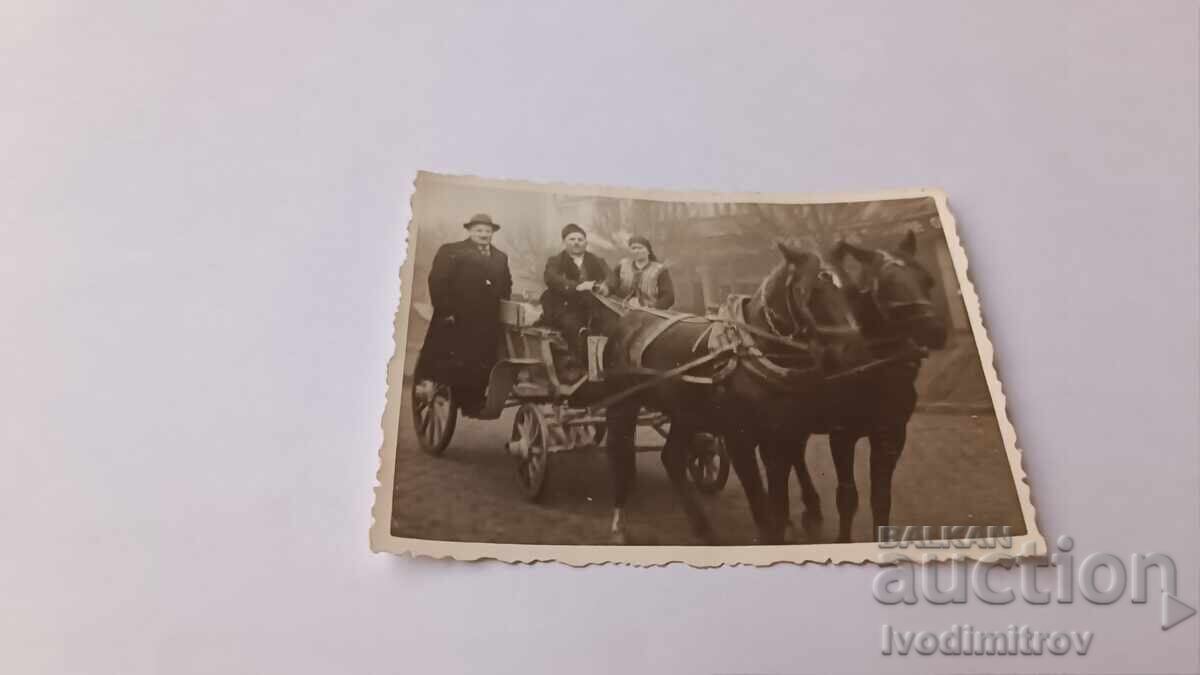 Photo Sofia Woman and two men with a carriage 1942