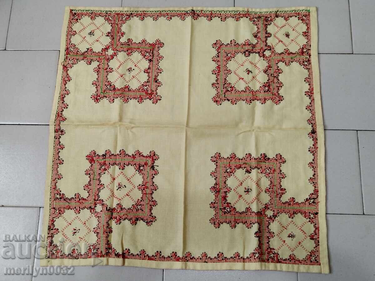 Auction Old embroidered check, tablecloth, milo, Bulgarian embroidery Auction Old embroidered check, tablecloth, milo, Bulgarian embroidery