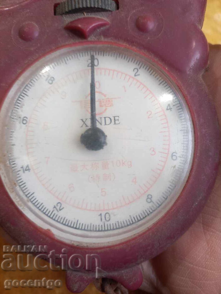 Auction Fishing scale up to 20 kg. STRAIGHT SCREW FOR ZEROING THE SCALE Auction Fishing scale up to 20 kg. STRAIGHT SCREW FOR ZEROING THE SCALE