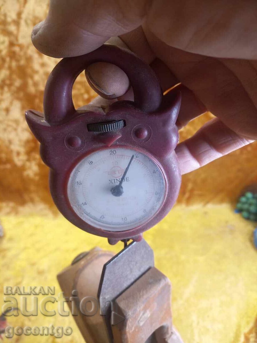 Fishing scale up to 20 kg. STRAIGHT SCREW FOR ZEROING THE SCALE - 5