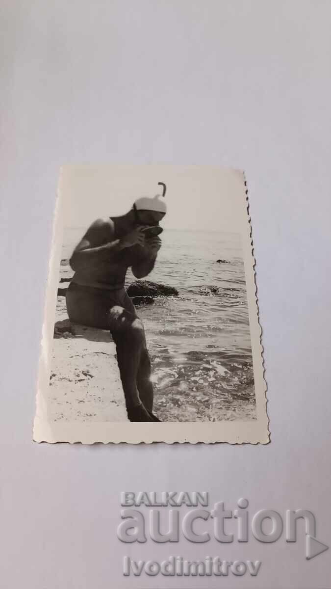 Photo Boy with swimming mask and snorkel Photo Boy with swimming mask and snorkel