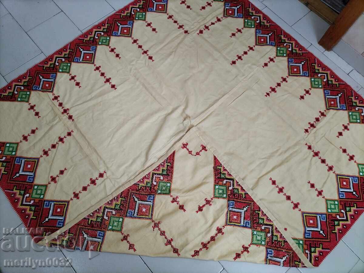 Auction Tablecloth with embroidery 140/140 cm milo lace Auction Tablecloth with embroidery 140/140 cm milo lace