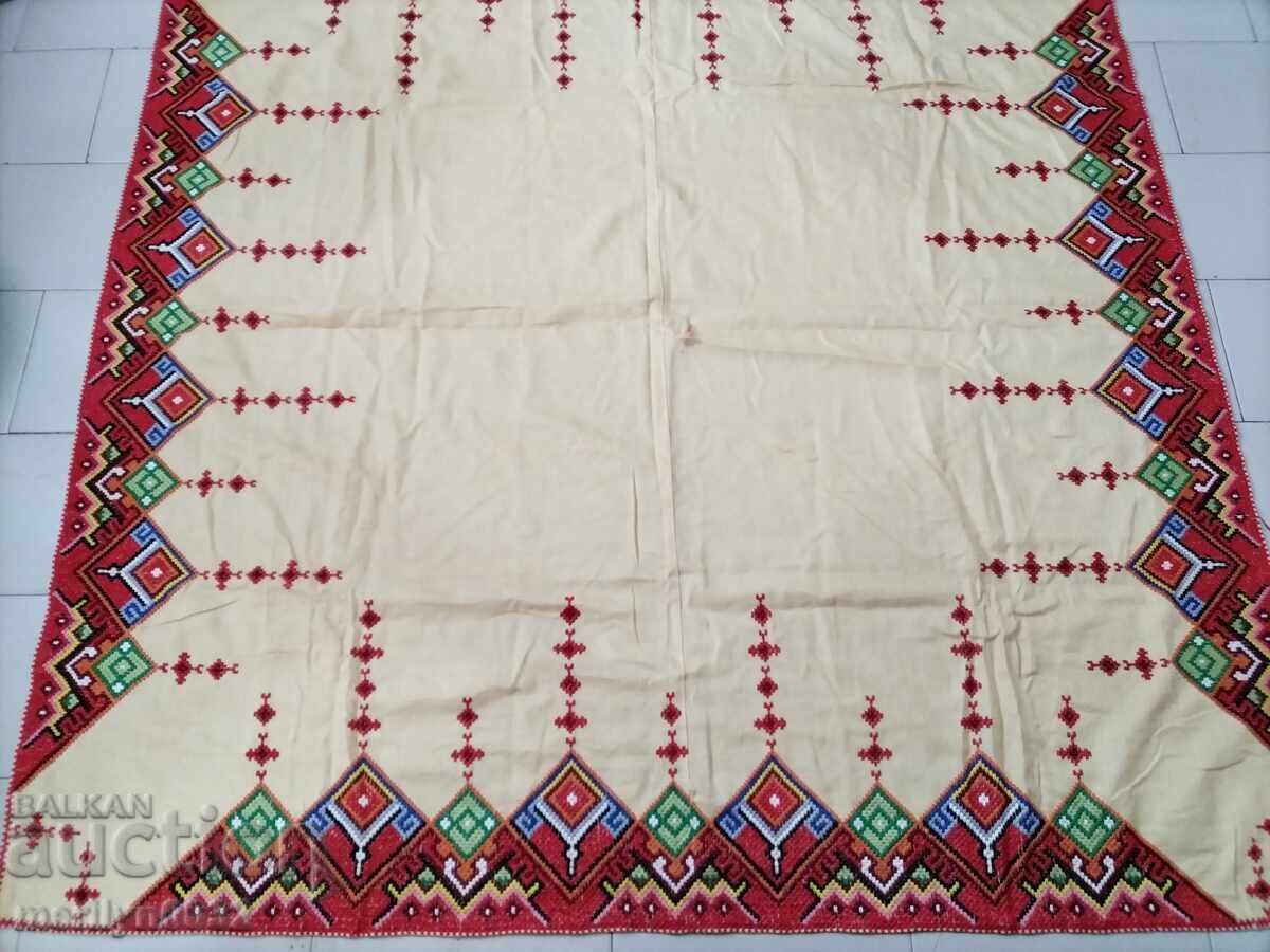 Delivery of Tablecloth with embroidery 140/140 cm milo lace Delivery of Tablecloth with embroidery 140/140 cm milo lace