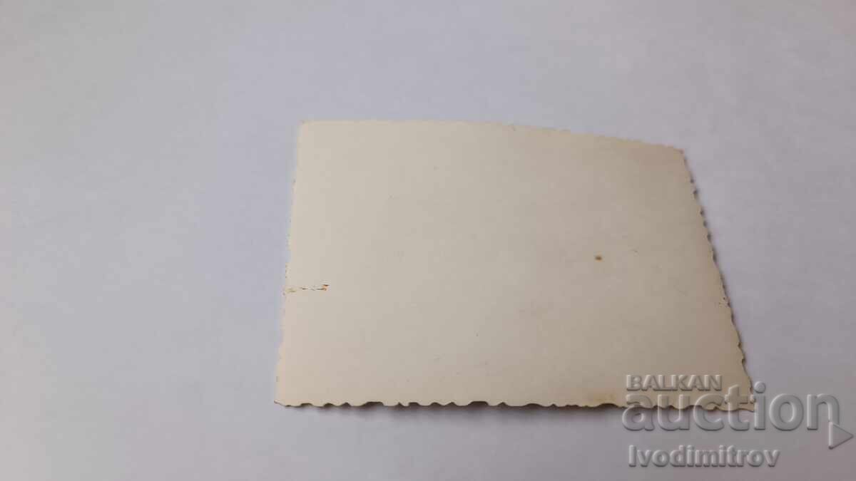 Φωτογραφία Κοριτσάκι με ζώνη σε σκάλα σε νεροτσουλήθρα με τιμή 2.45 BGN | € 1.25