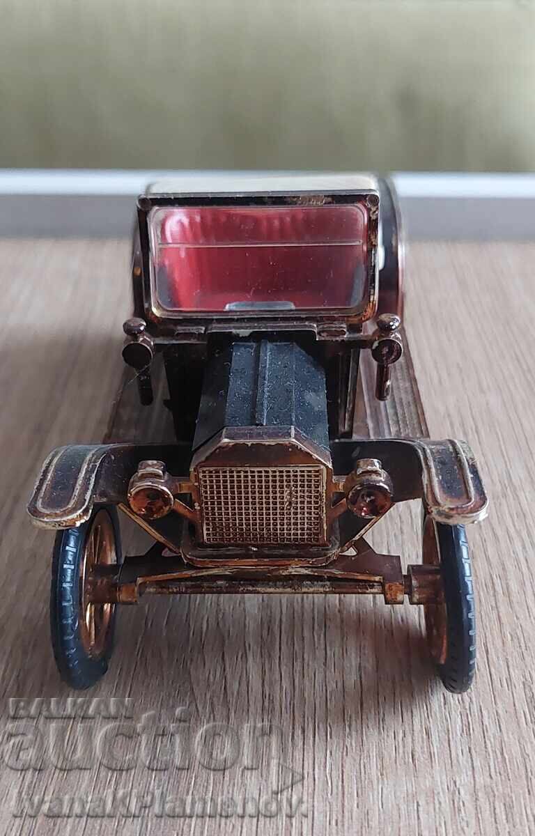 Connoisseur's cart with price 16.00 BGN | € 8.18 Connoisseur's cart with price 16.00 BGN | € 8.18