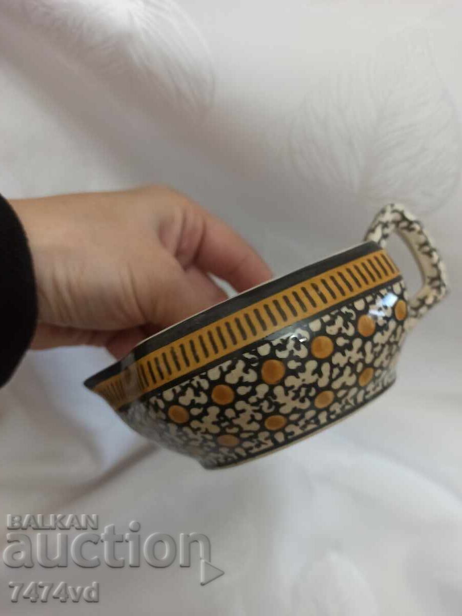 Villeroy & Boch Dresden 5025, sauce dish 19th century 1874-1909 with price 30.00 BGN | € 15.34 Villeroy & Boch Dresden 5025, sauce dish 19th century 1874-1909 with price 30.00 BGN | € 15.34