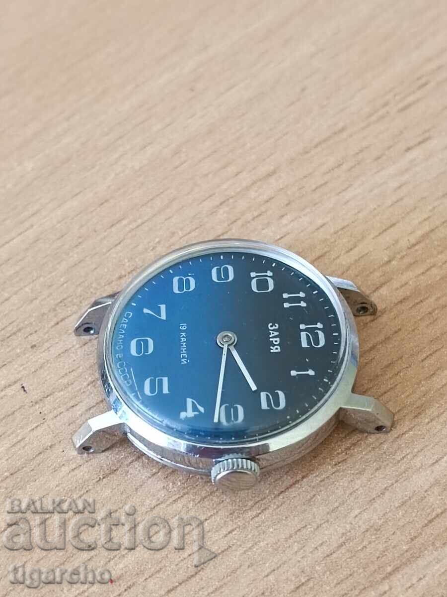 Women's watch Zarya with price 45.00 BGN | € 23.01 Women's watch Zarya with price 45.00 BGN | € 23.01