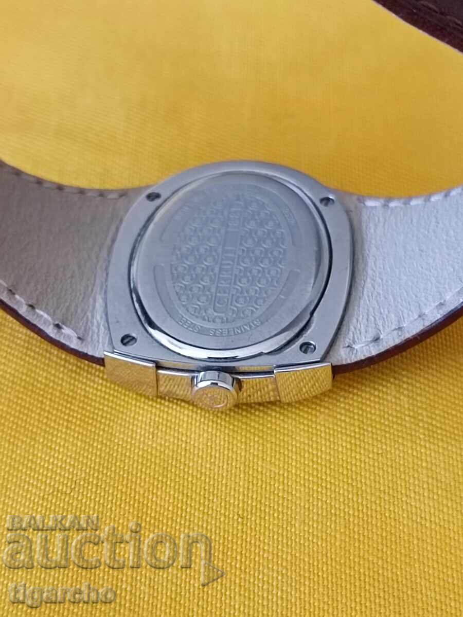 Доставка на Дамски часовник CERRUTI 1881 Доставка на Дамски часовник CERRUTI 1881