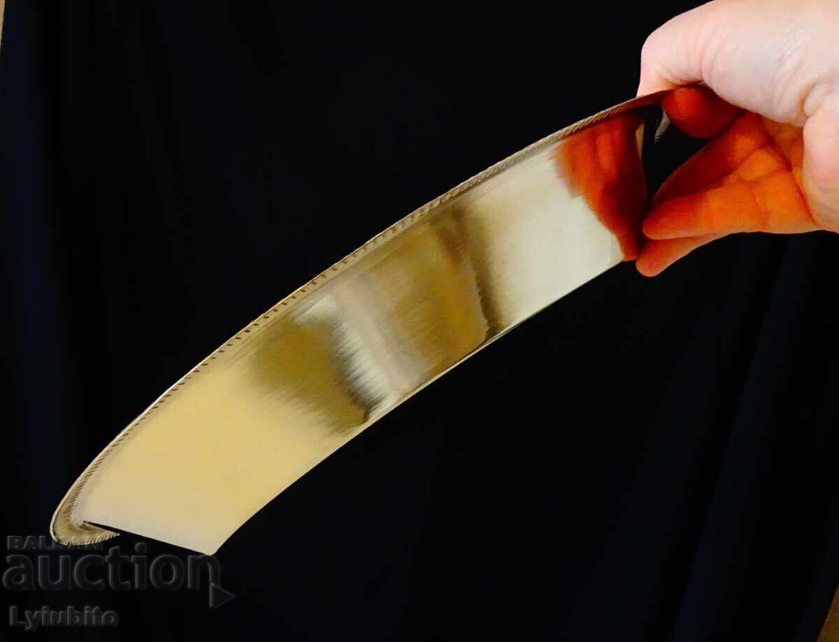 Deep bronze fruit bowl, salad bowl 29 cm, engraved with price 39.00 BGN | € 19.94 Deep bronze fruit bowl, salad bowl 29 cm, engraved with price 39.00 BGN | € 19.94