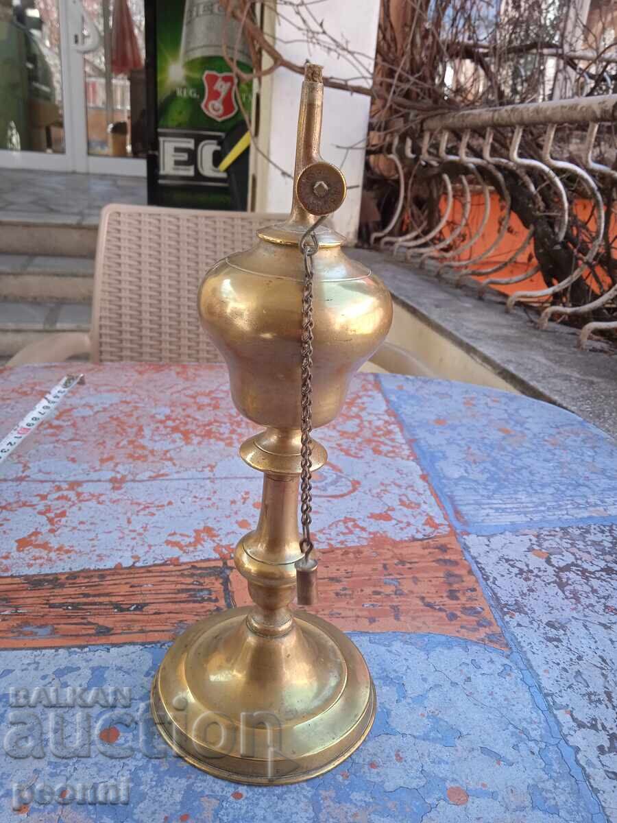 Delivery of Old bronze gas lamp Delivery of Old bronze gas lamp