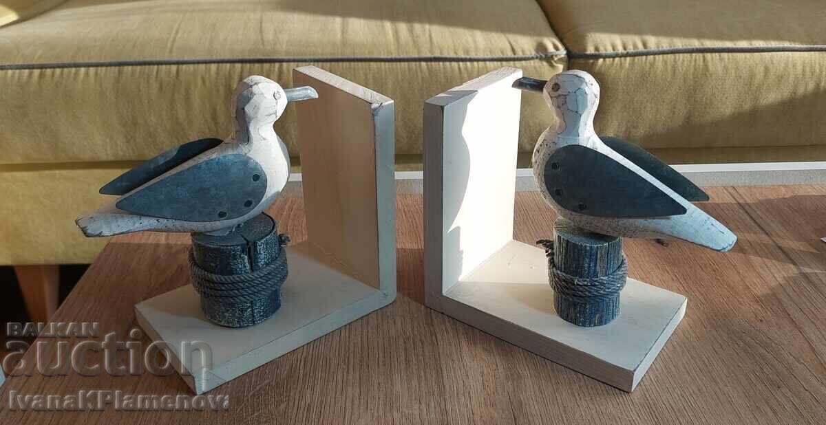 Delivery of Bookends wood for connoisseurs Delivery of Bookends wood for connoisseurs