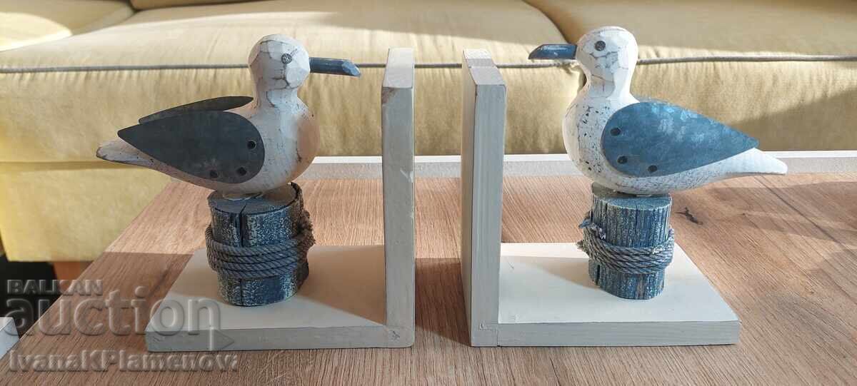 Bookends wood for connoisseurs Bookends wood for connoisseurs