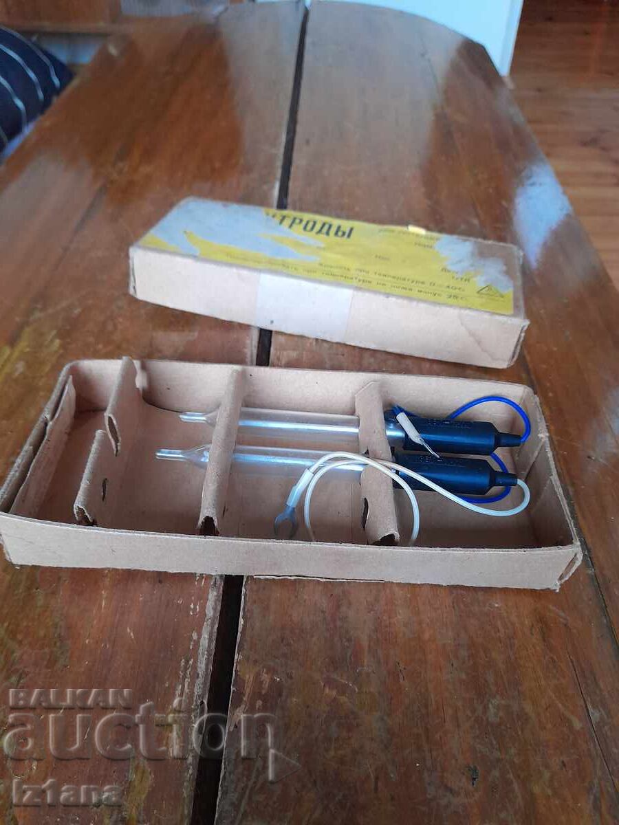 Delivery of Old electrodes EVL-1M1