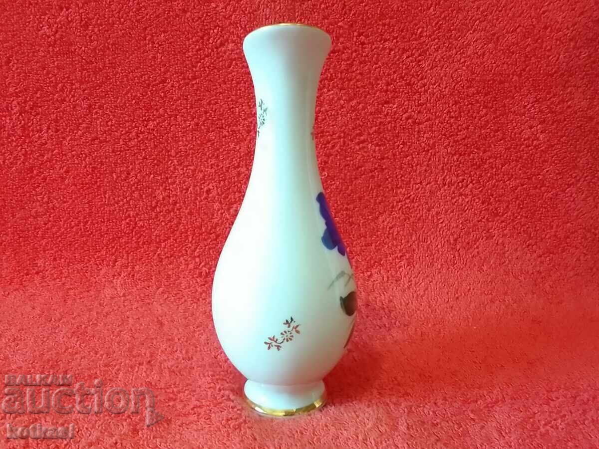Old small porcelain vase Germany Bavaria flowers gilding - 5 Old small porcelain vase Germany Bavaria flowers gilding - 5
