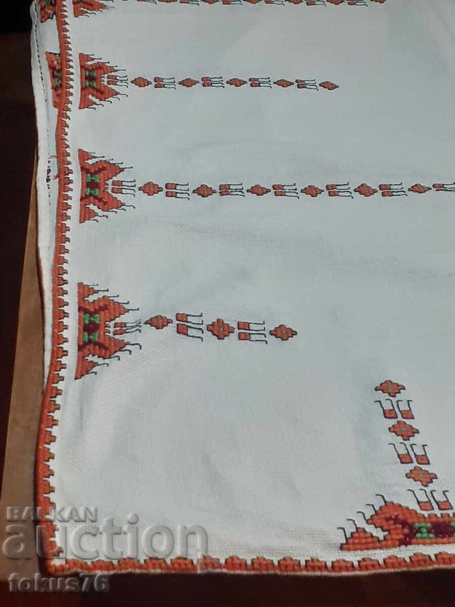 Large old embroidered tablecloth with Bulgarian embroidery - 6 Large old embroidered tablecloth with Bulgarian embroidery - 6