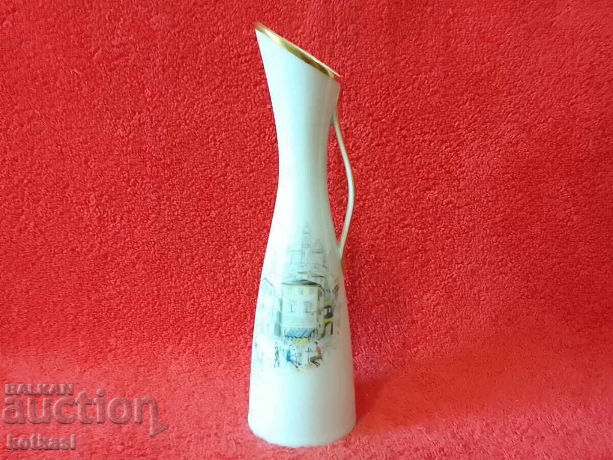 Old porcelain vase Hutschenreuther houses city gilding with price 55.50 BGN | € 28.38 Old porcelain vase Hutschenreuther houses city gilding with price 55.50 BGN | € 28.38