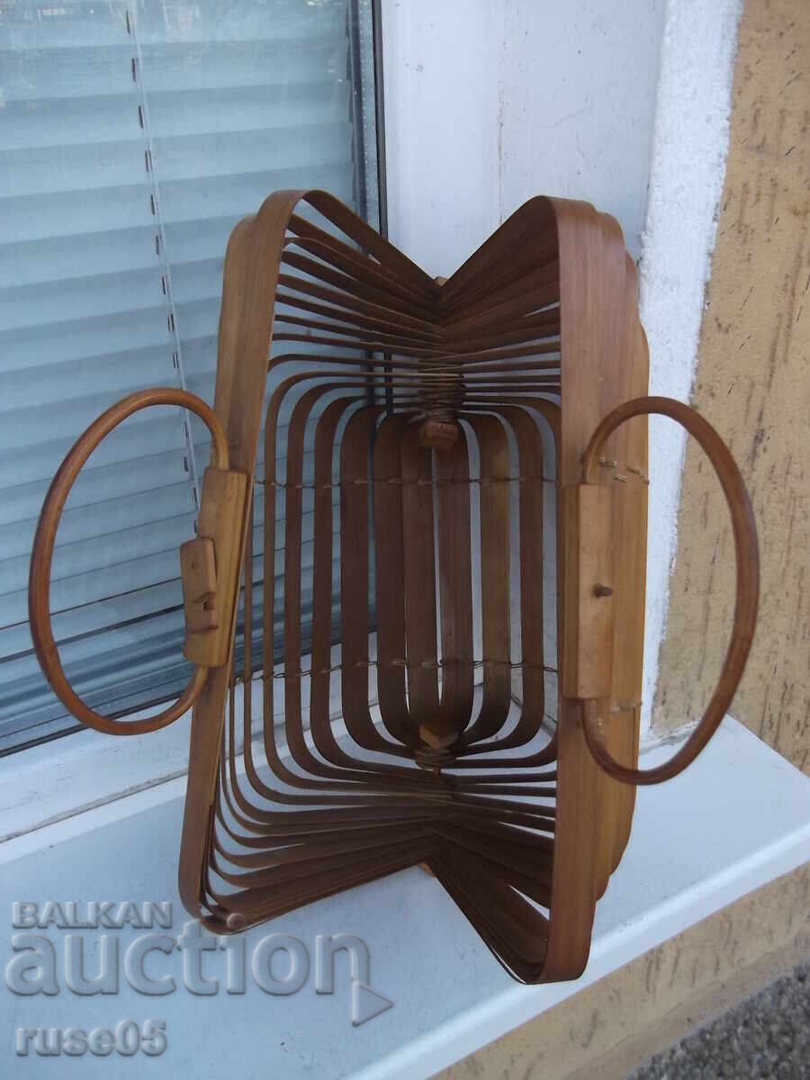 Delivery of Women's foldable bamboo bag