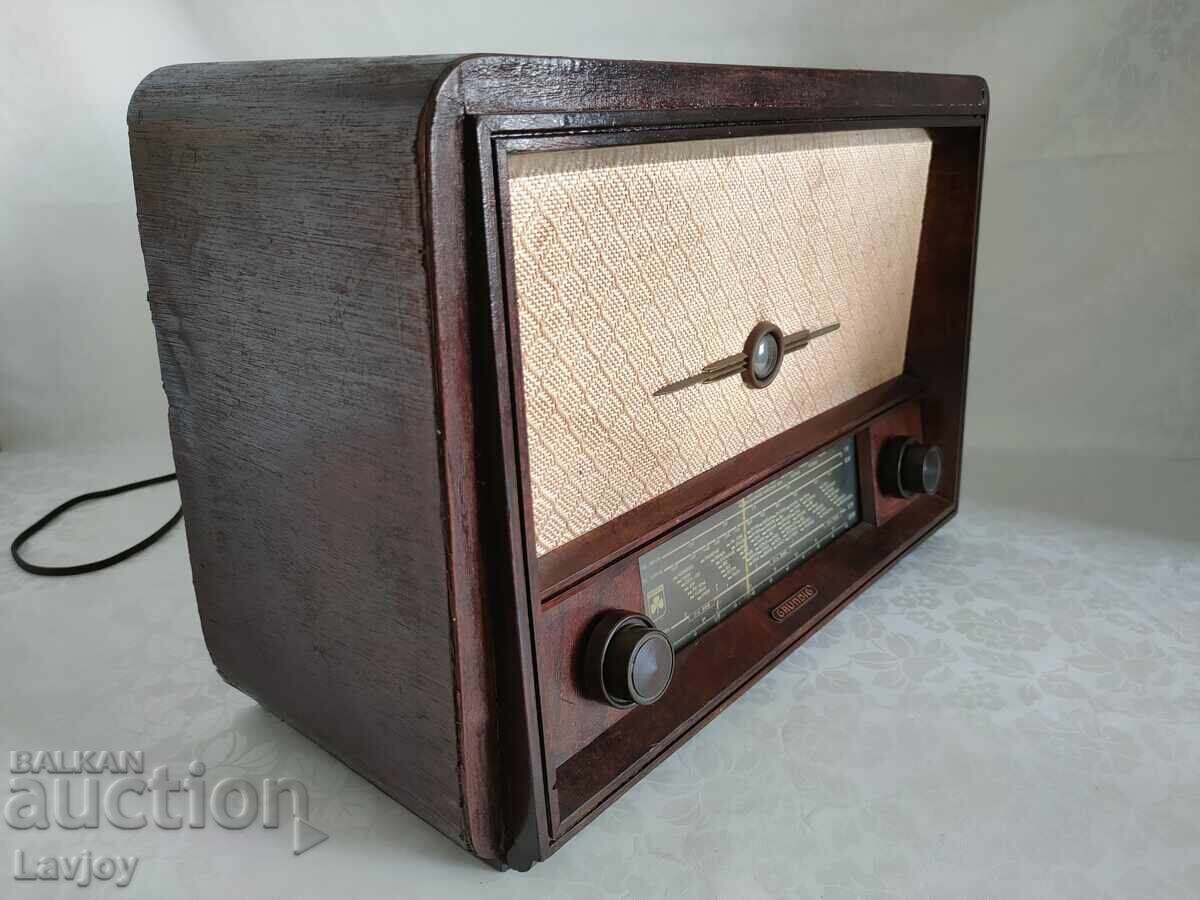 Delivery of Big old Grundig 238 W radio Delivery of Big old Grundig 238 W radio