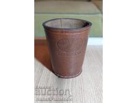 Δερμάτινο κύπελλο με ζάρια για γνώστες