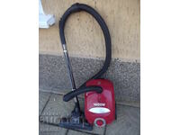 Aspiratorul "DAEWOO - RC-L381R" functioneaza