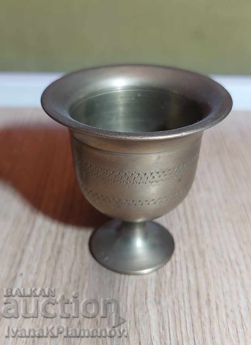 Cești, mojaruri vintage din bronz pentru cunoscători cu preț € 16.00 | 31.29 BGN