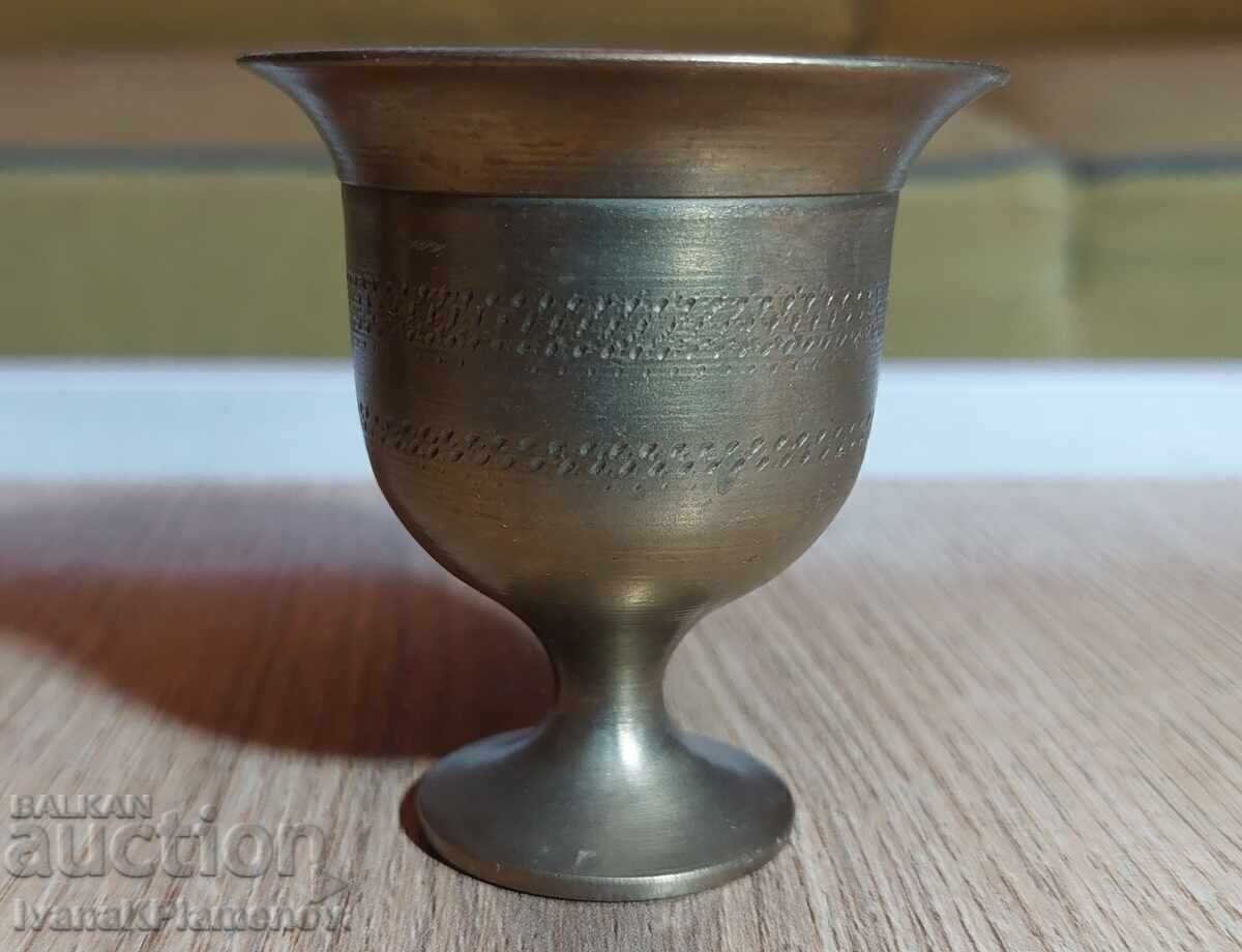 Cești, mojaruri vintage din bronz pentru cunoscători - 5