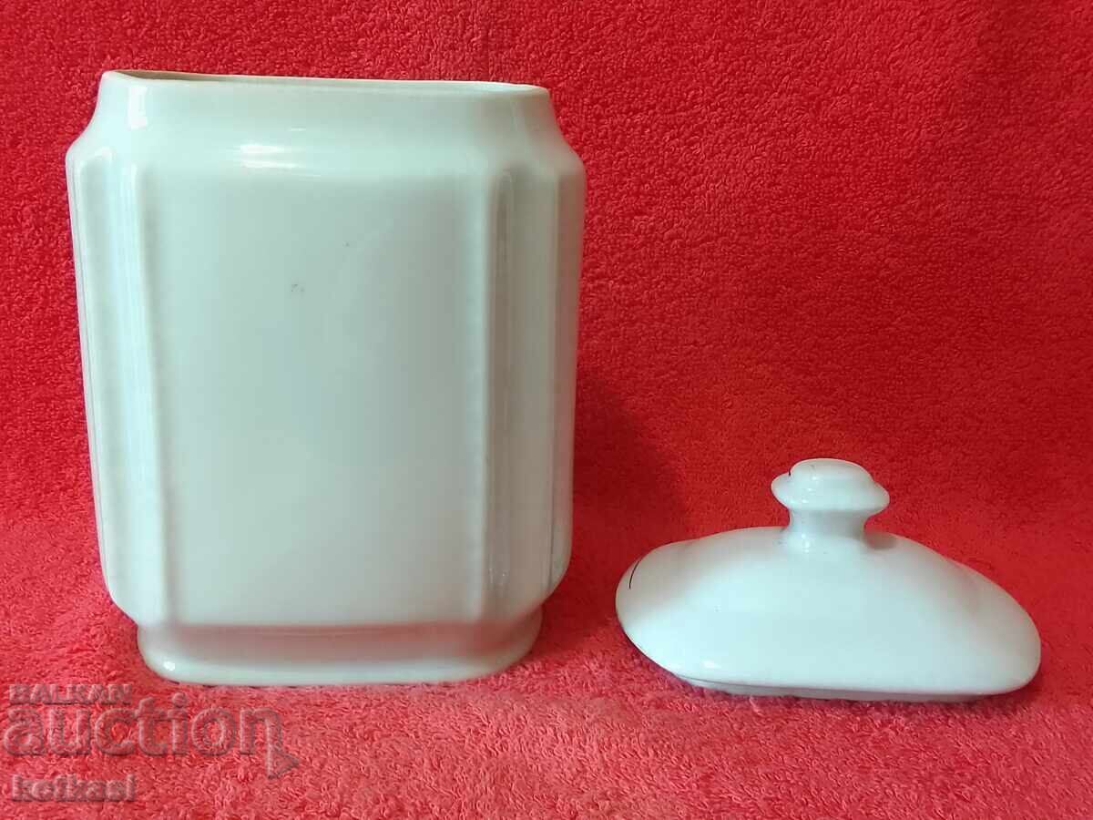 Δημοπρασία Παλιό βουλγαρικό πορσελάνινο βάζο με καπάκι για πιπέρι Δημοπρασία Παλιό βουλγαρικό πορσελάνινο βάζο με καπάκι για πιπέρι