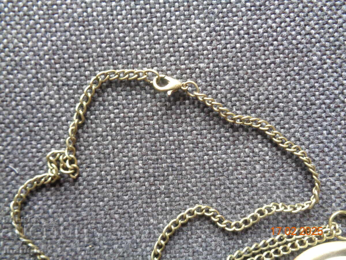 Pocket watch works accurately with price 13.00 BGN | € 6.65 Pocket watch works accurately with price 13.00 BGN | € 6.65