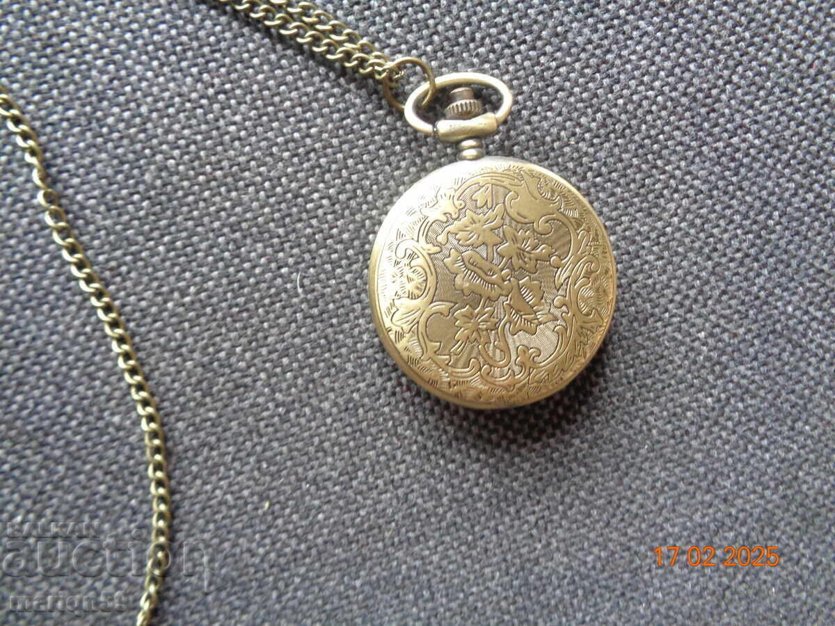 Pocket watch works accurately - 5 Pocket watch works accurately - 5