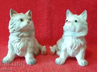 Lot of 2 porcelain figures Cats