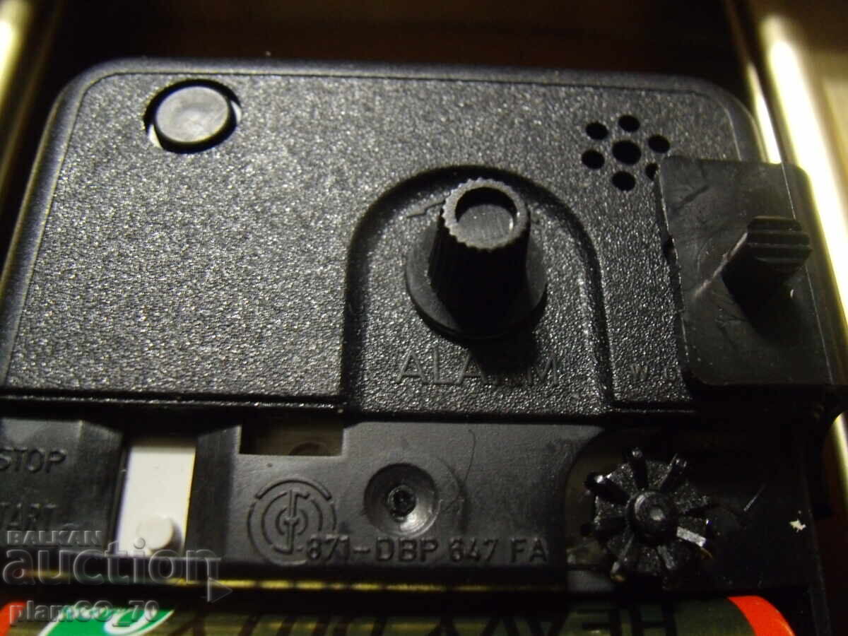 №*7919 стар настолен часовник - VEGLIA - кварцов - 7 №*7919 стар настолен часовник - VEGLIA - кварцов - 7