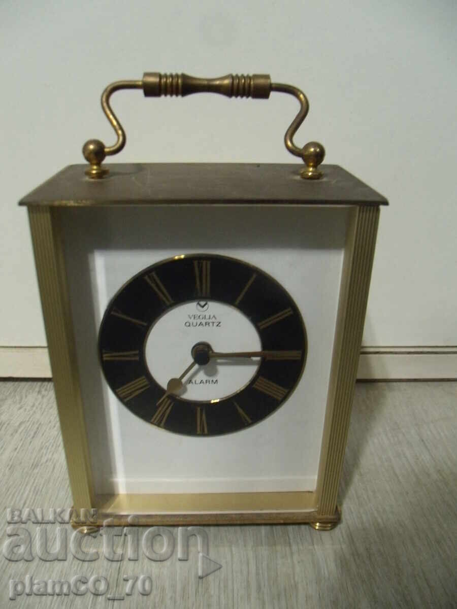 №*7919 стар настолен часовник - VEGLIA - кварцов №*7919 стар настолен часовник - VEGLIA - кварцов
