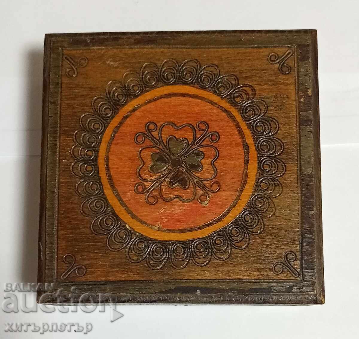 Retro jewelry box Retro jewelry box