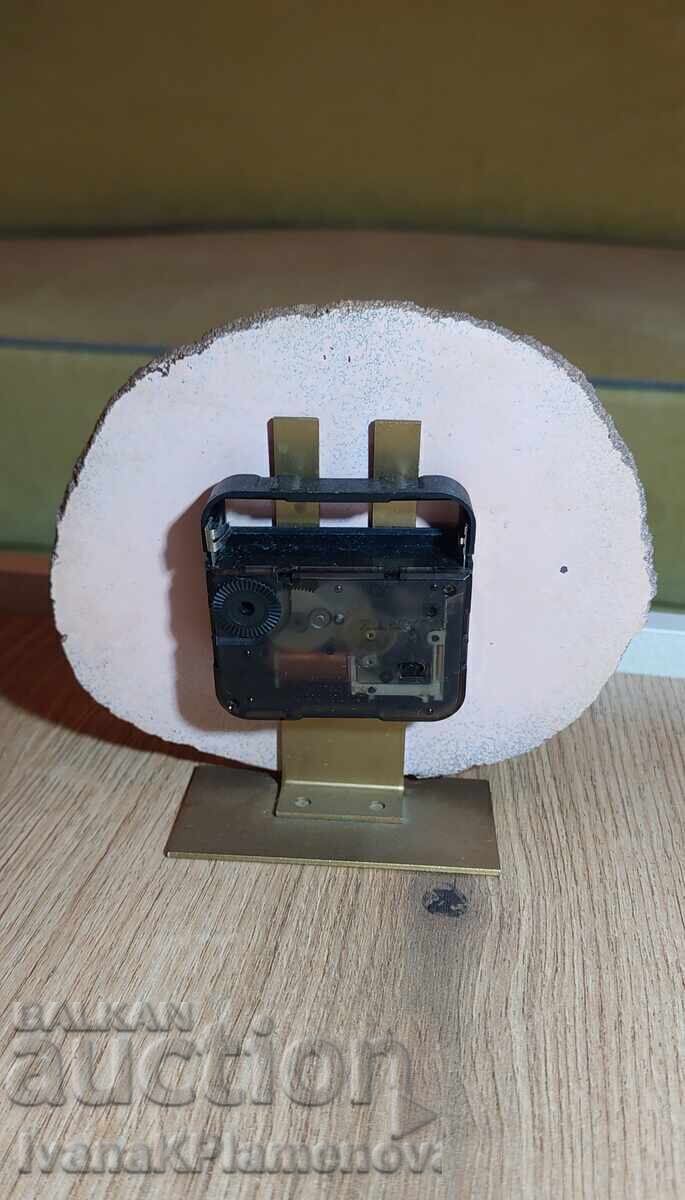 Часовник от естествен минерал кварцов - 7 Часовник от естествен минерал кварцов - 7