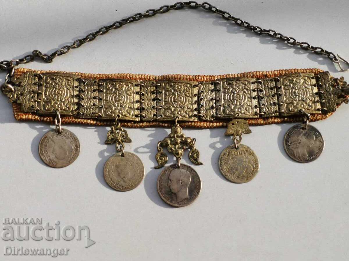 Auction Bulgarian Renaissance silver jewelry. Auction Bulgarian Renaissance silver jewelry.