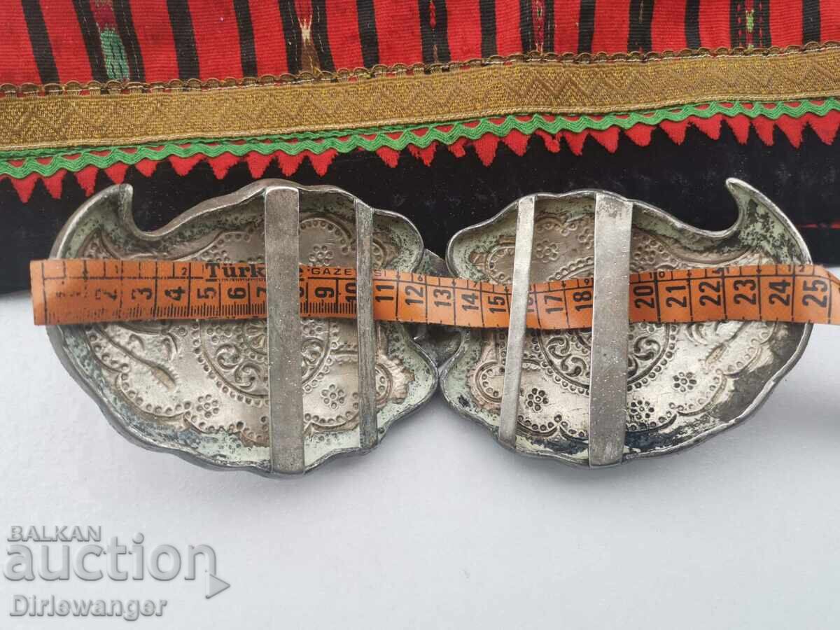 PAFTI cu preț 900.00 BGN | € 460.16 PAFTI cu preț 900.00 BGN | € 460.16