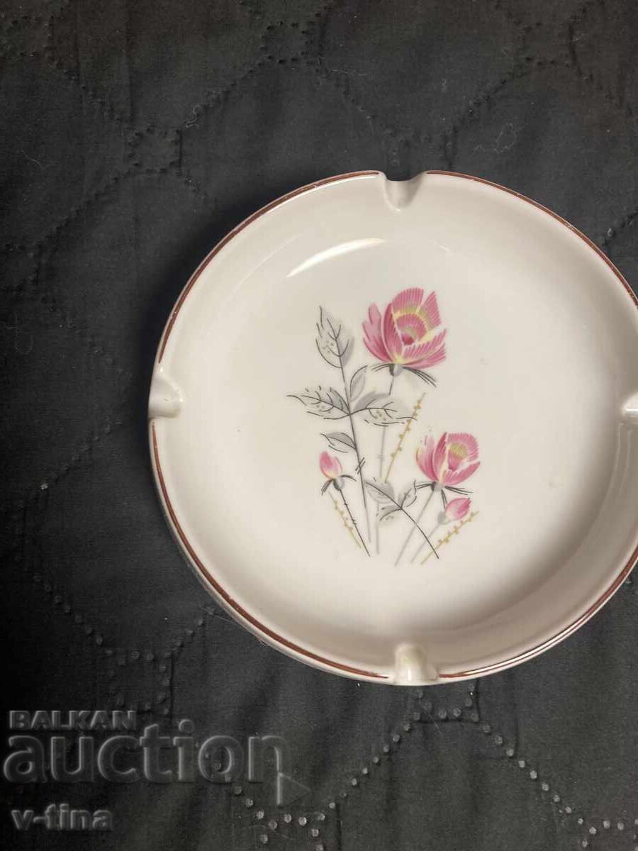 Vintage βουλγαρικά πορσελάνινα λουλούδια τασάκι με τιμή 4.99 BGN | € 2.55