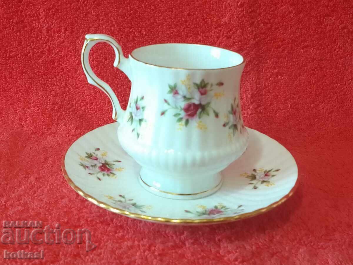 Auction  Old porcelain double set cup plate gilding ROYAL ENGLAND