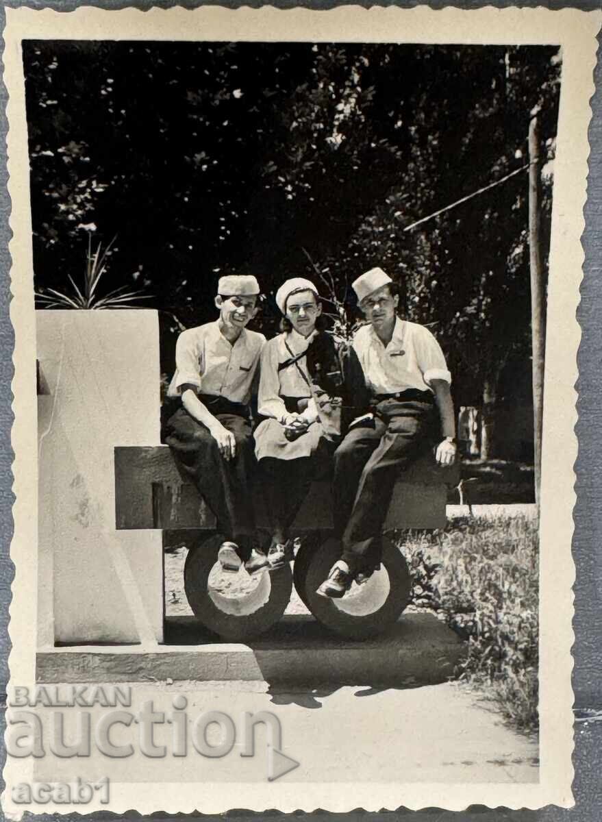 Heroes on their way to the Heroes' Festival Heroes on their way to the Heroes' Festival