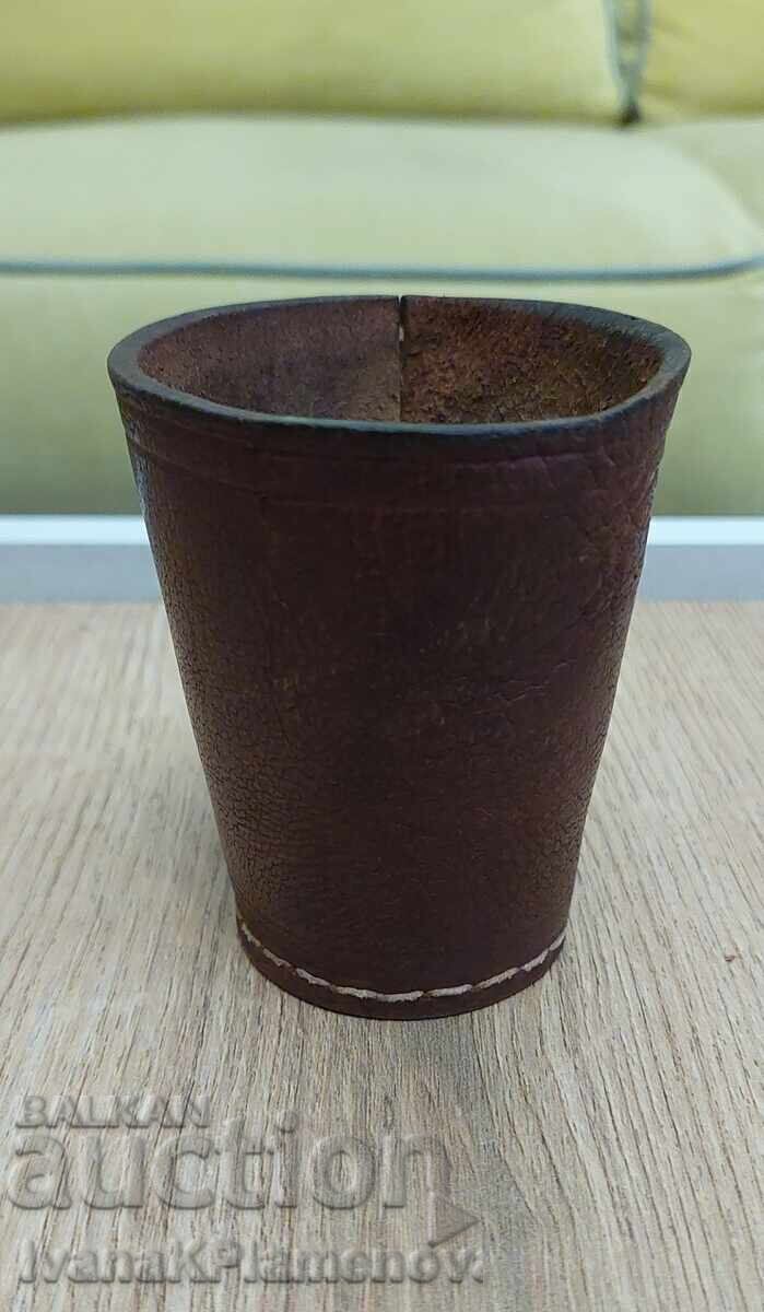 Чашка кожена за зарове