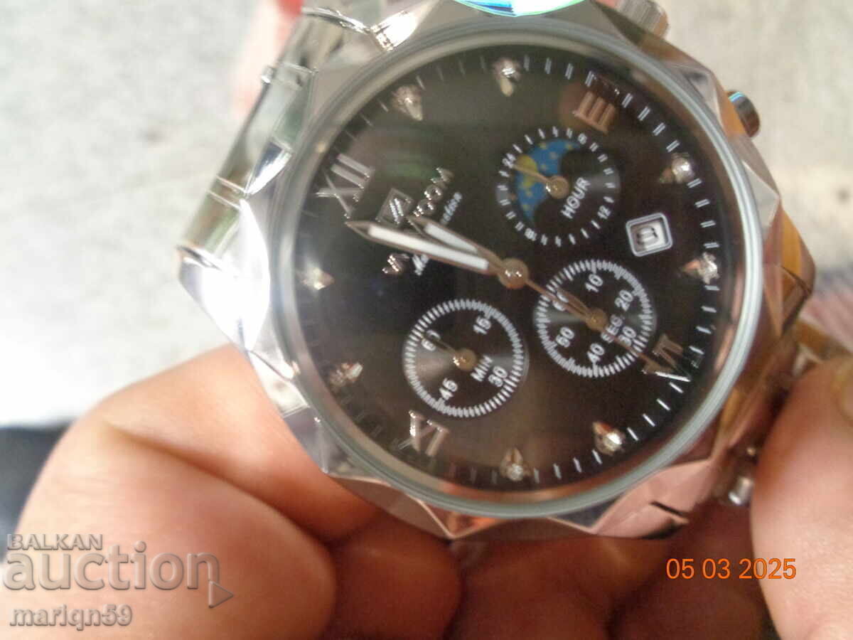 Stylish Men's Watch Handsome with price 20.00 BGN | € 10.23