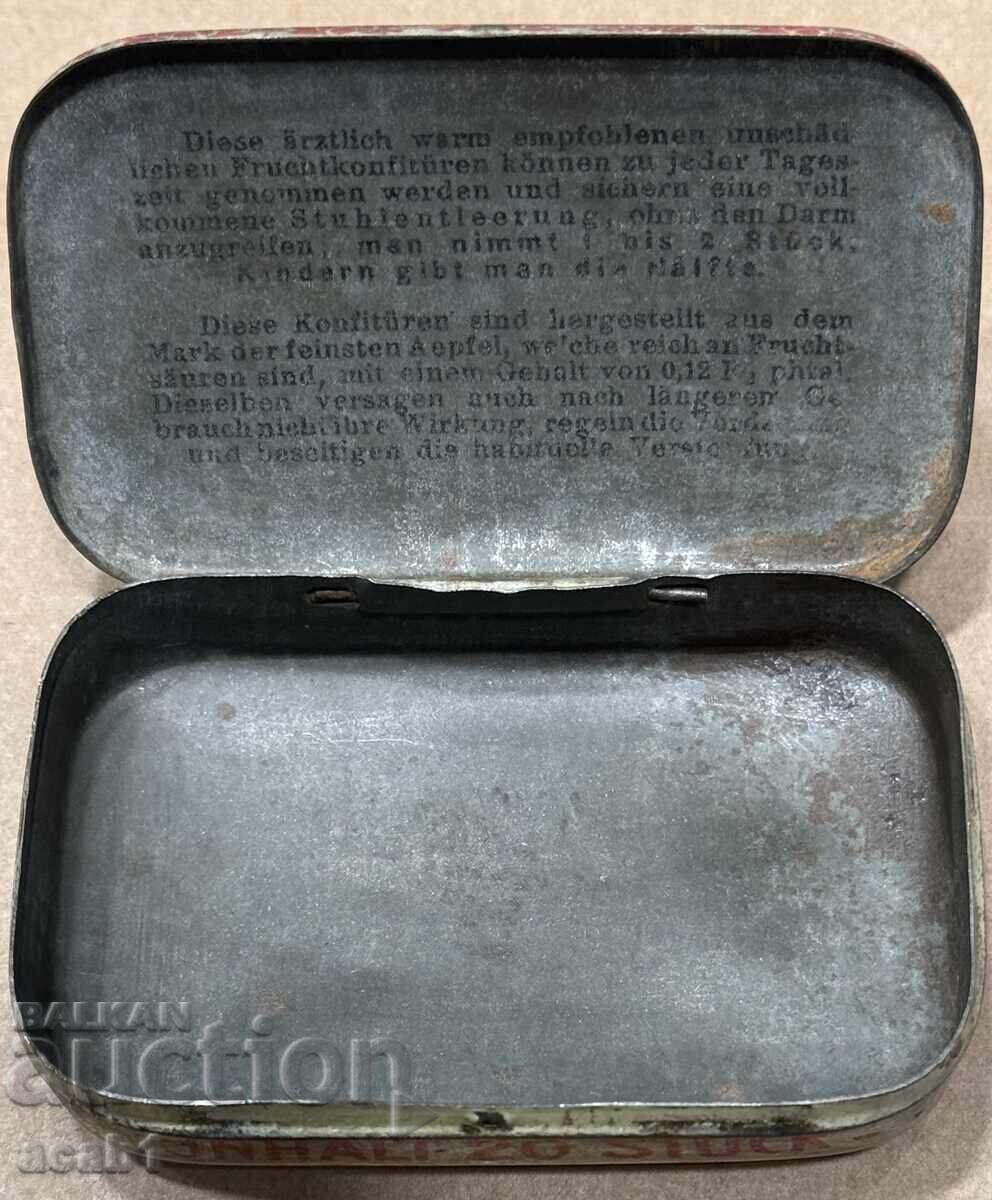 Auction Vintage metal box from Razhlabitelno Auction Vintage metal box from Razhlabitelno