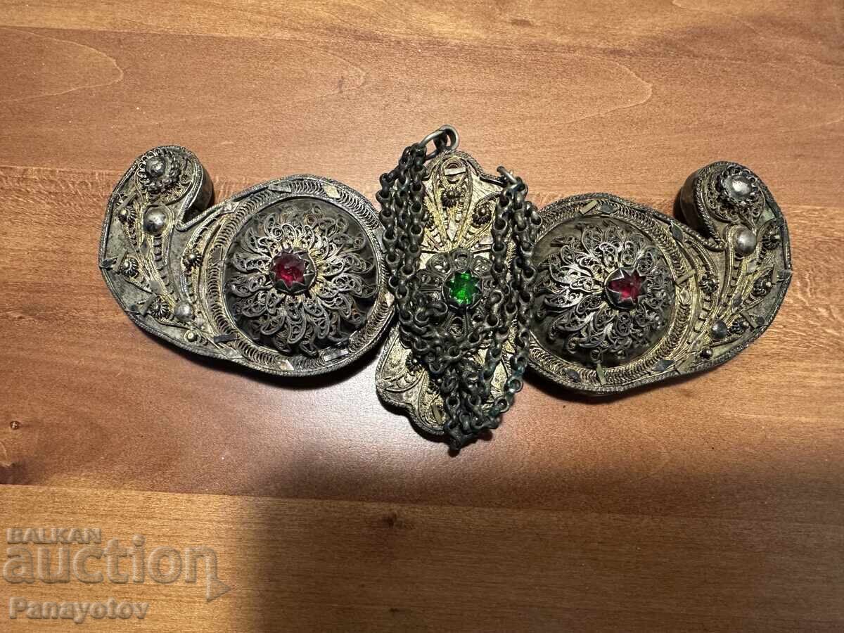 Auction SILVER PINS GOLD-PLATED FILIGRAMED AEGEAN AND VARDAR POPPY Auction SILVER PINS GOLD-PLATED FILIGRAMED AEGEAN AND VARDAR POPPY