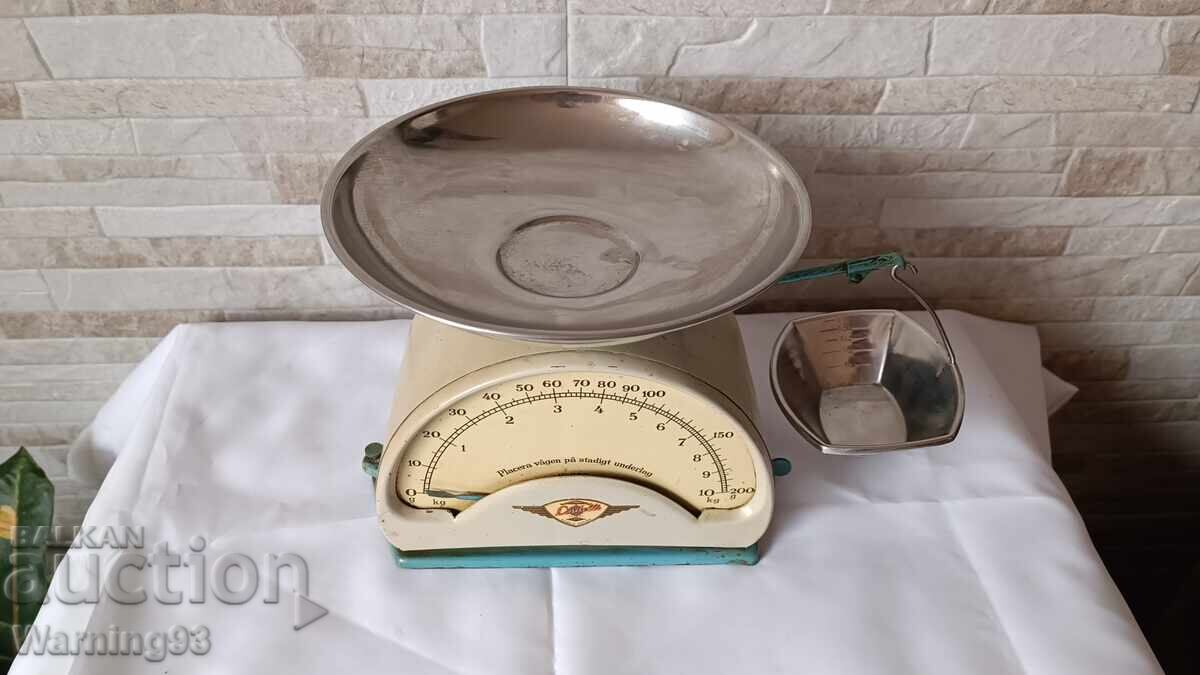 Стар кухненски кантар - Lindells - Made in Sweden - 1960г. с цена 95.00 лв. | € 48.57